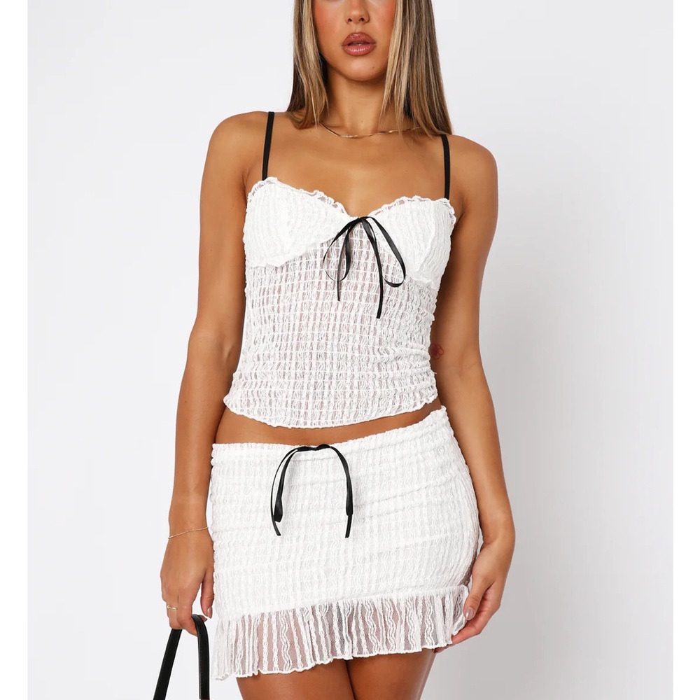 *White Fox Boutique* White Lace Skirt Set (NEW WITH TAGS)